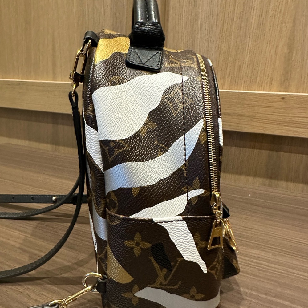 Louis Vuitton X League of Legends Monogram Palm Springs Mini - Picture 7 of 15